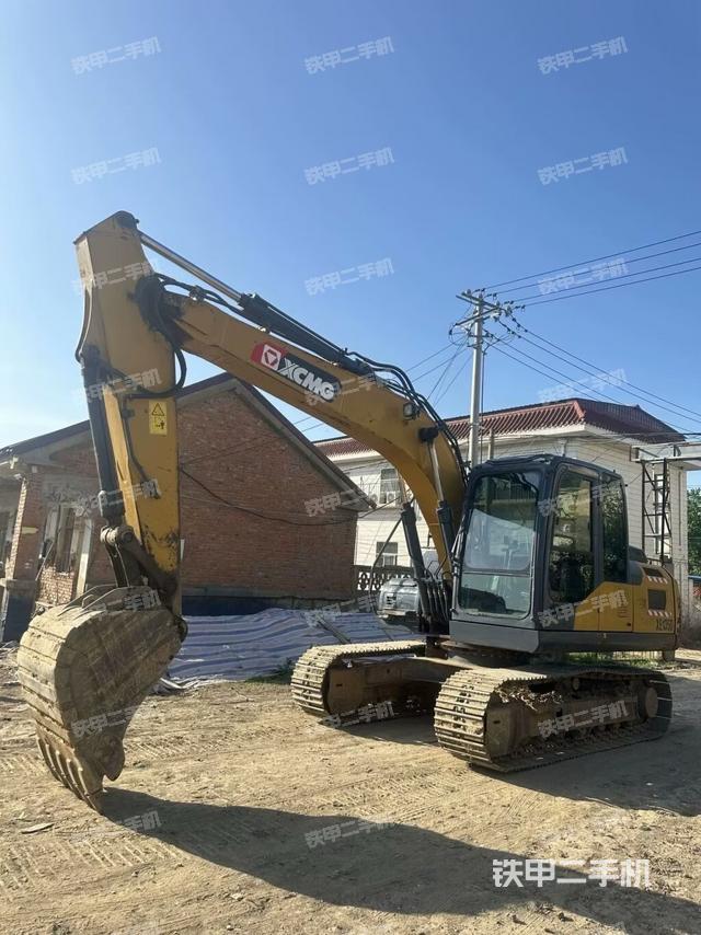 徐工XE135D挖掘机