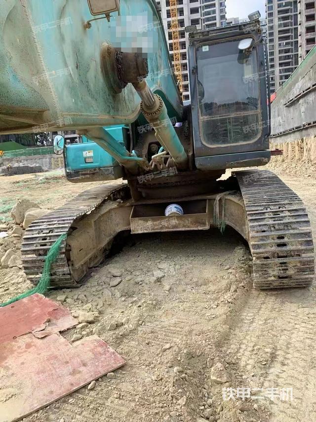 驾驶室整体（整机外观）