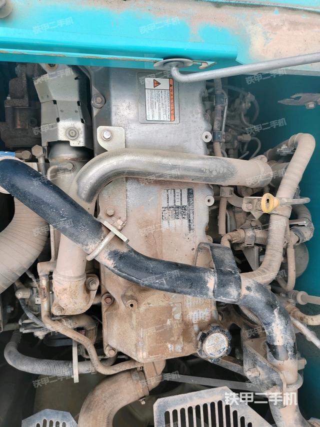 发动机室（上车部件）