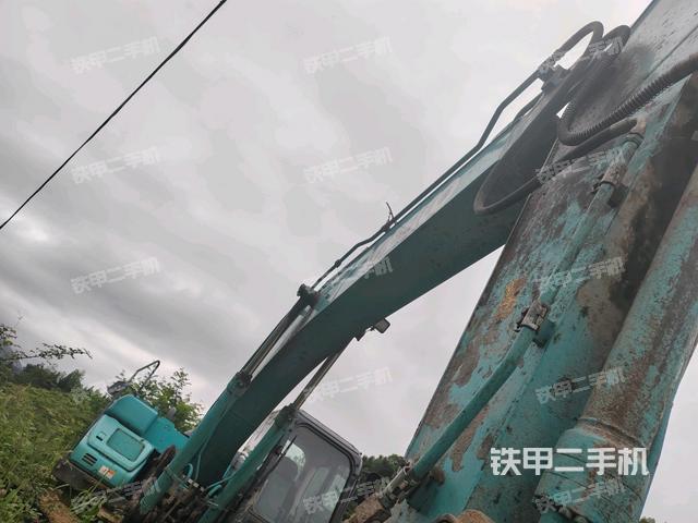 大臂整体 右侧（工作和回转装置）