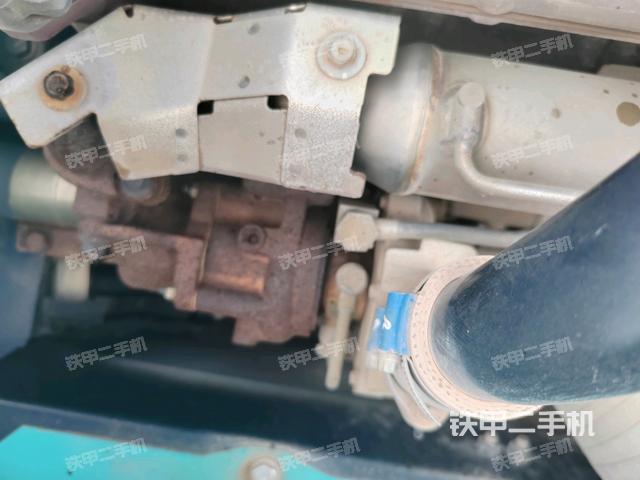 气门室盖螺丝特写（上车部件）