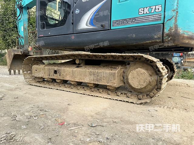 单侧履带整体（整机外观）