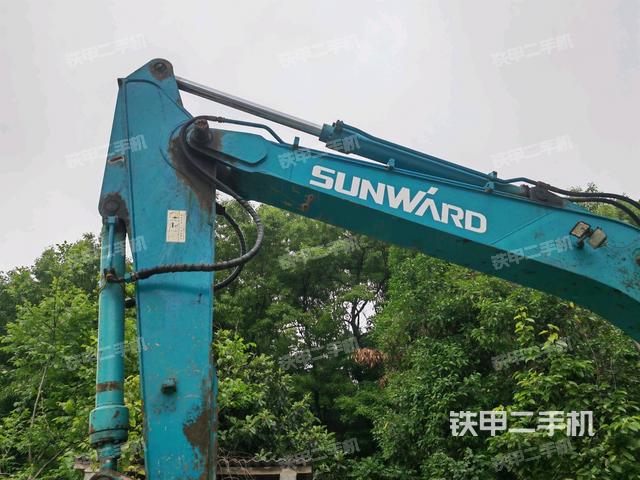 小臂整体左后（工作和回转装置）