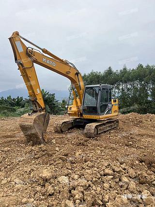 广州加藤HD512V挖掘机实拍图片
