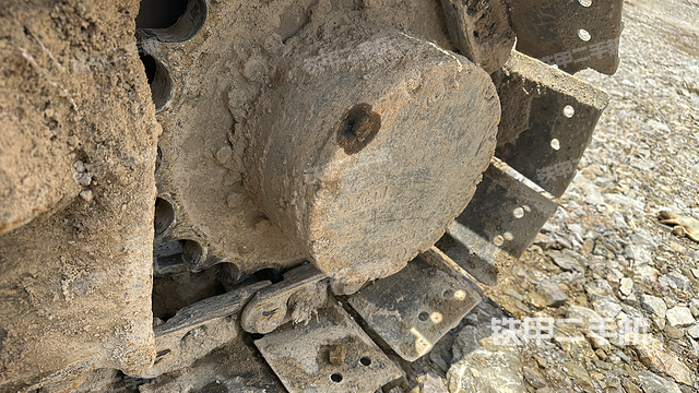 单侧履带整体（整机外观）