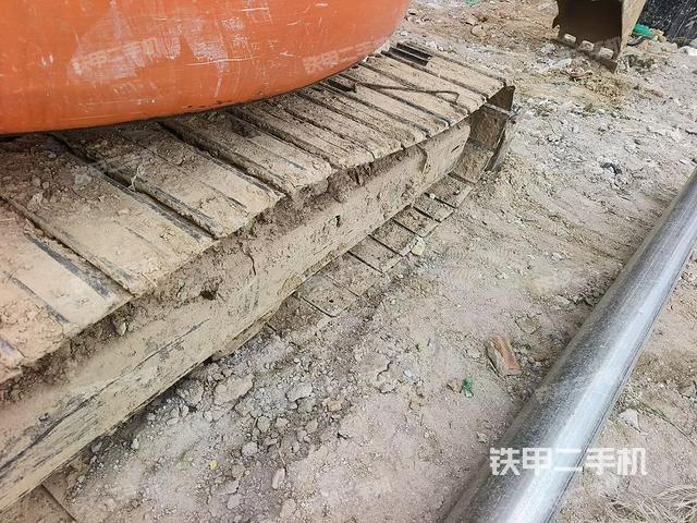 单侧履带整体（整机外观）