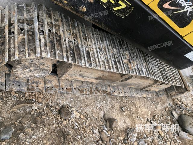 右側(cè)履帶整體?（行走機(jī)構(gòu)）