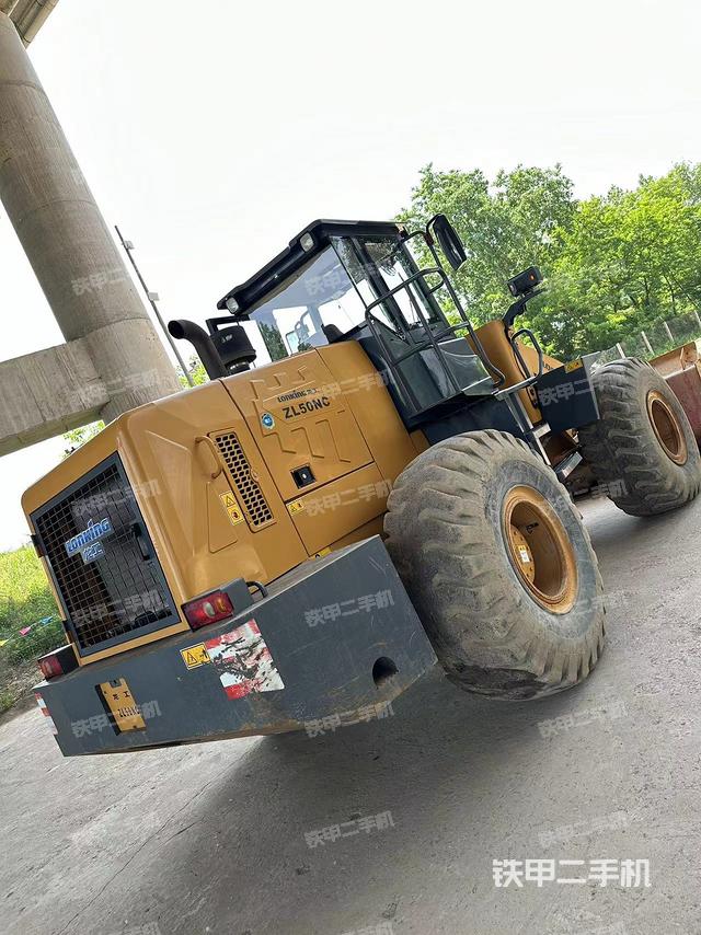 工作装置整体（整机外观及大件）