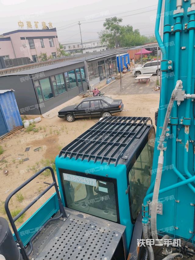 駕駛室頂部俯視（上車部件）