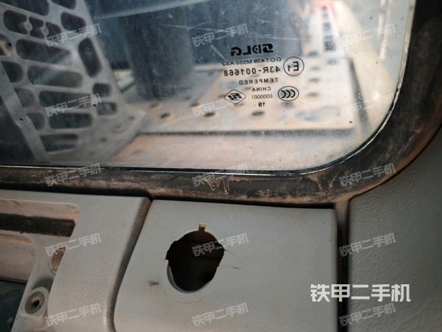 后窗玻璃角標（駕駛室部分）