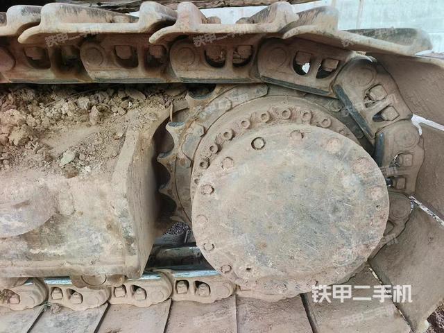 单侧履带整体（整机外观）