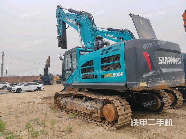 左后45（整機外觀）