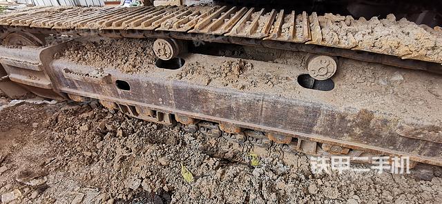 单侧履带整体（整机外观）