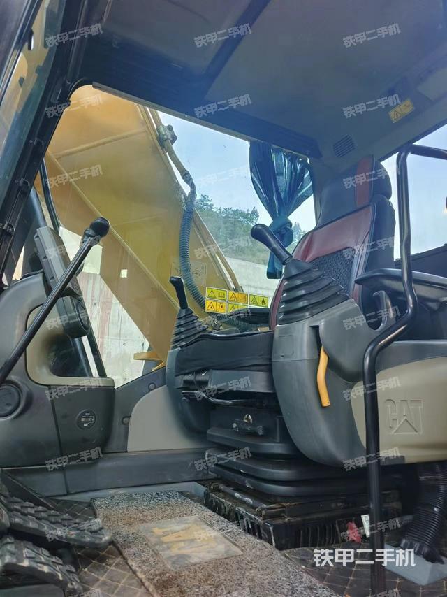 驾驶室整体（整机外观）