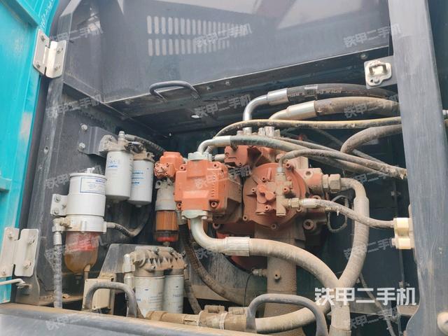 液壓泵室（大件艙室）