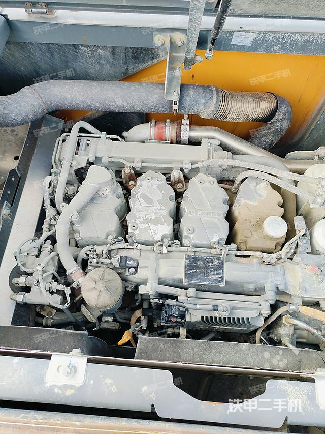 发动机整体俯视（整机外观）