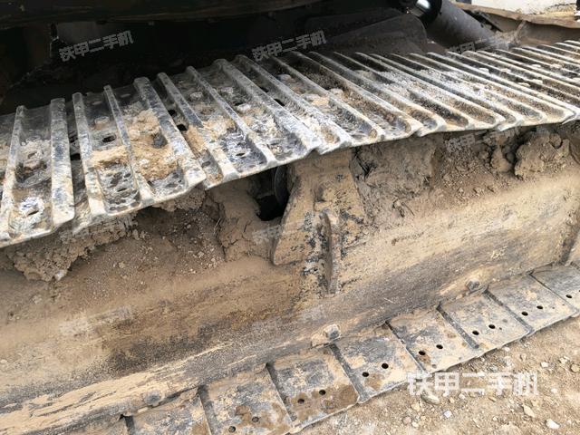 右驅(qū)動(dòng)輪（行走機(jī)構(gòu)）