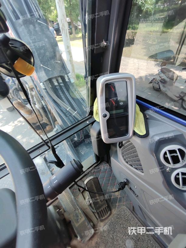 显示屏 （驾驶室部分）