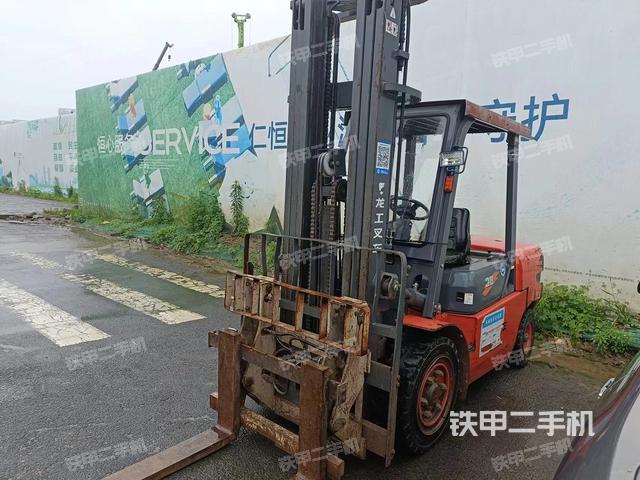 龙工CPC35E叉车