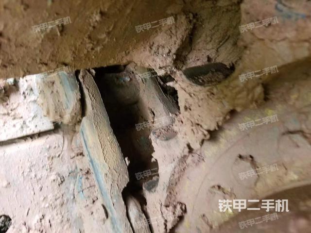 单侧履带整体（整机外观）