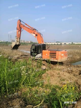 济南日立ZX200-5G挖掘机实拍图片