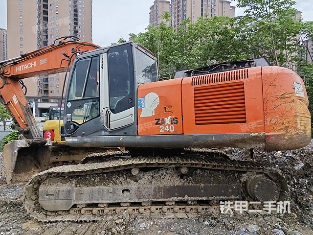 日立ZX240-3挖掘机