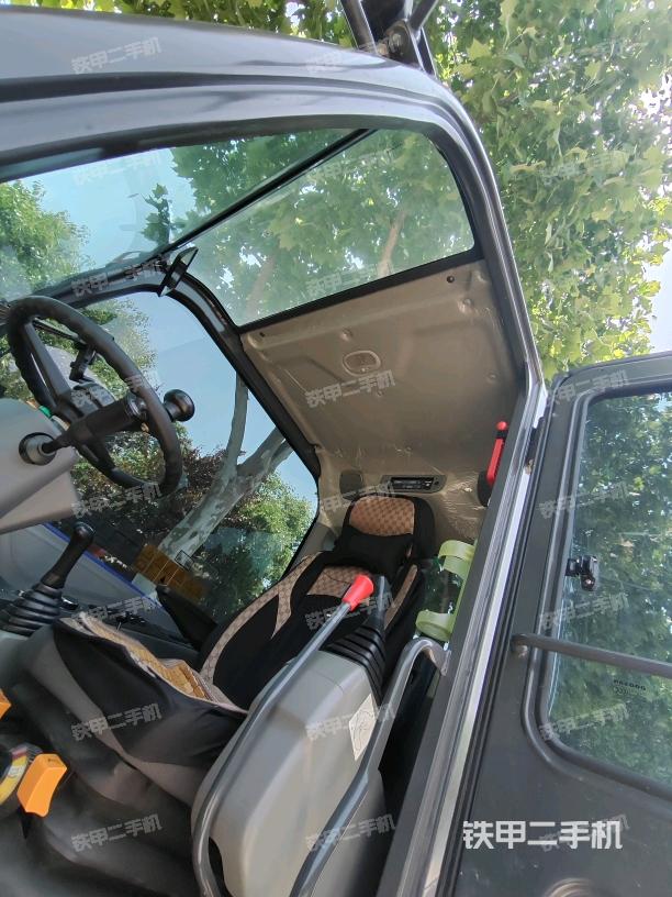 顶棚整体（驾驶室部分）