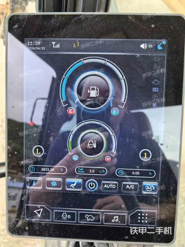 驾驶室整体（整机外观）