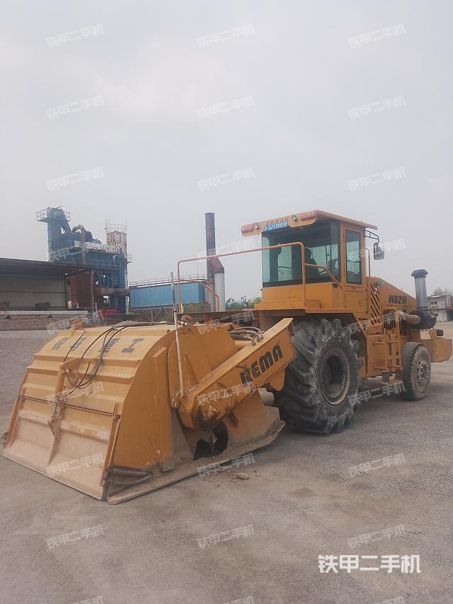 整機右后45°(設備外觀及核心部件) 整機右后45°(設備外觀及核心部件)