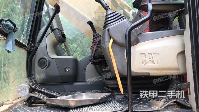 驾驶室整体（整机外观）