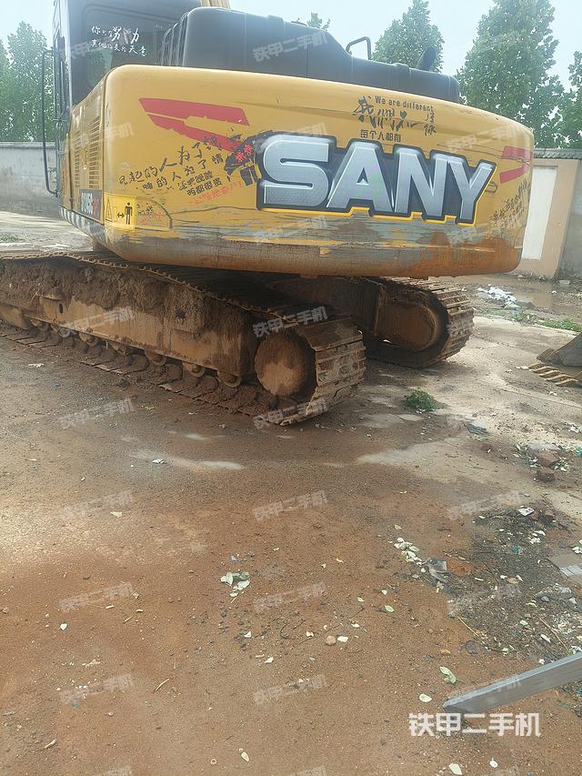 驾驶室整体（整机外观）