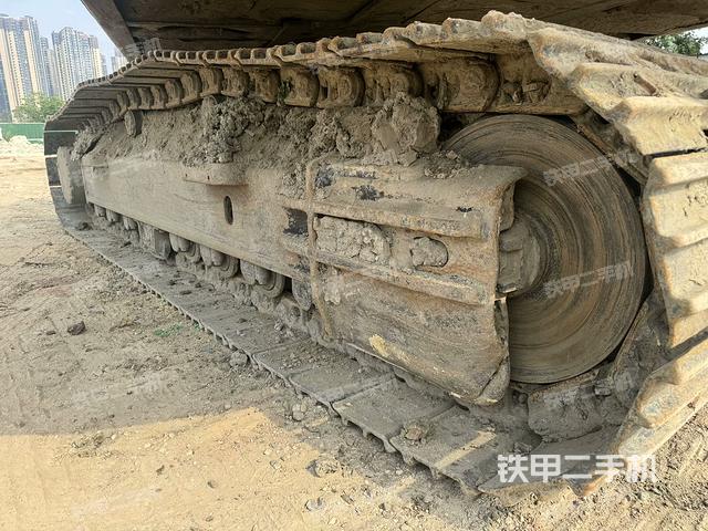 单侧履带整体（整机外观）