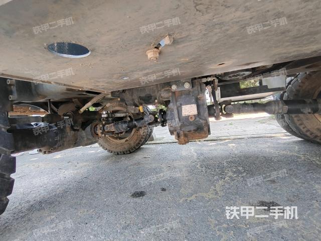 右侧行走马达盖板（行走机构）