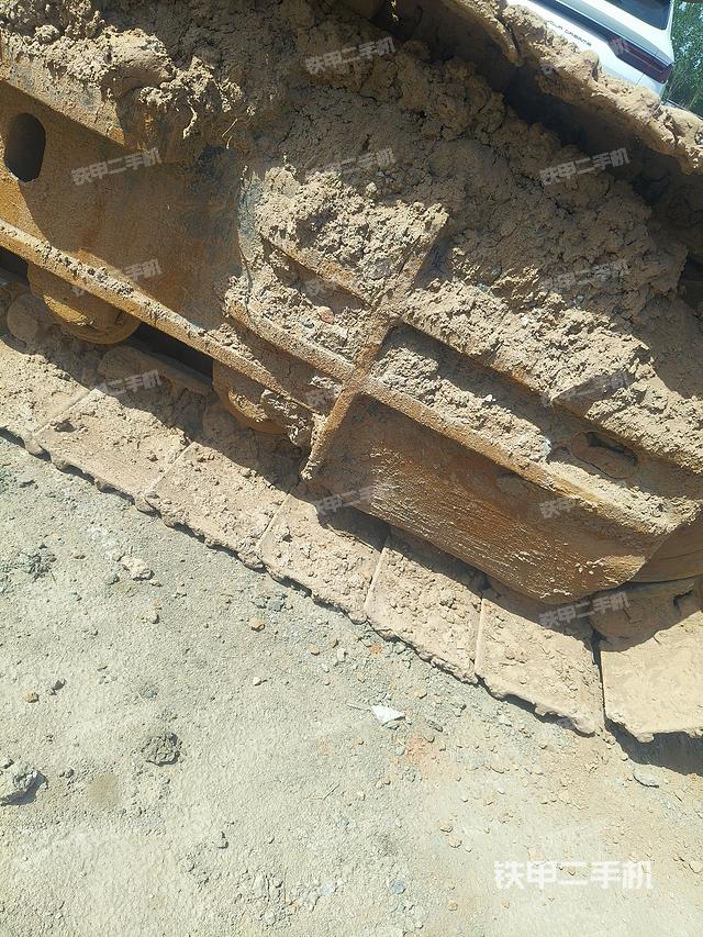 单侧履带整体（整机外观）