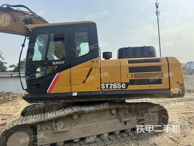 驾驶室整体（整机外观）