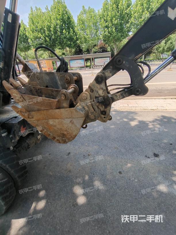 铲斗右后整体（工作和回转装置）