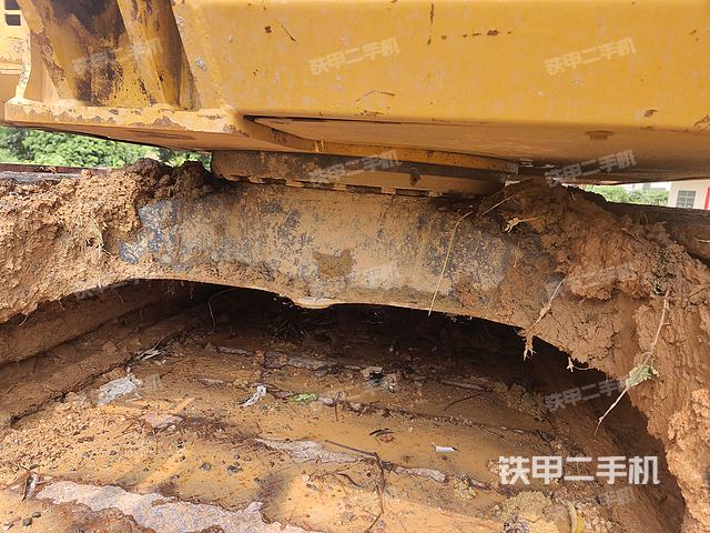 单侧履带整体（整机外观）