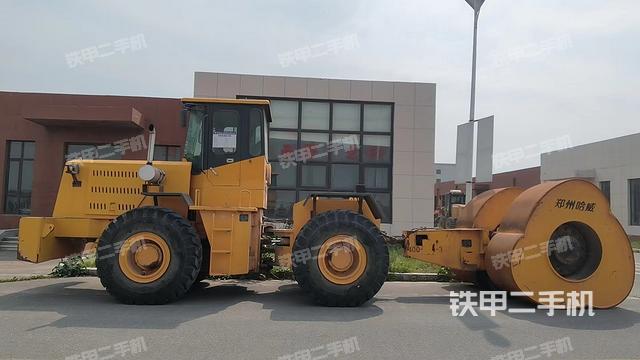 郑州哈威SD-25压路机