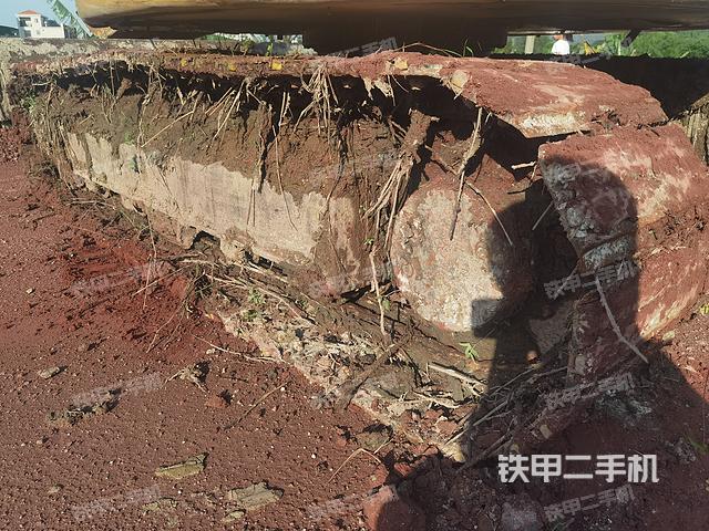 单侧履带整体（整机外观）