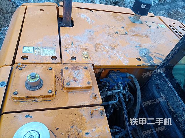 驾驶室整体（整机外观）