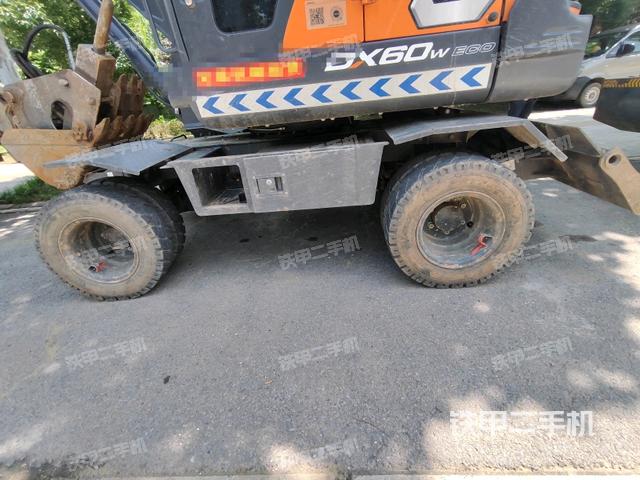 左侧行走马达盖板（行走机构）