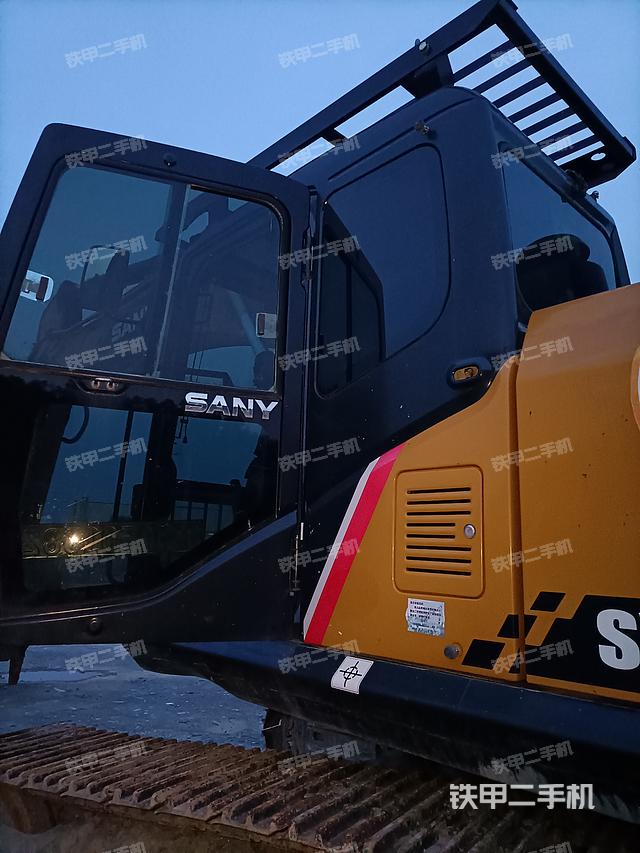 驾驶室整体（整机外观）