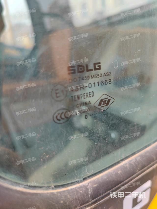 后窗玻璃角標(biāo)（駕駛室部分）