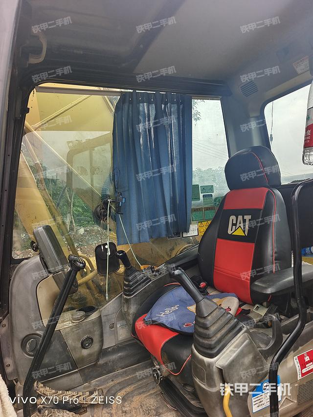 驾驶室整体（整机外观）