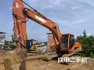 哈尔滨斗山DH215-7挖掘机实拍图片
