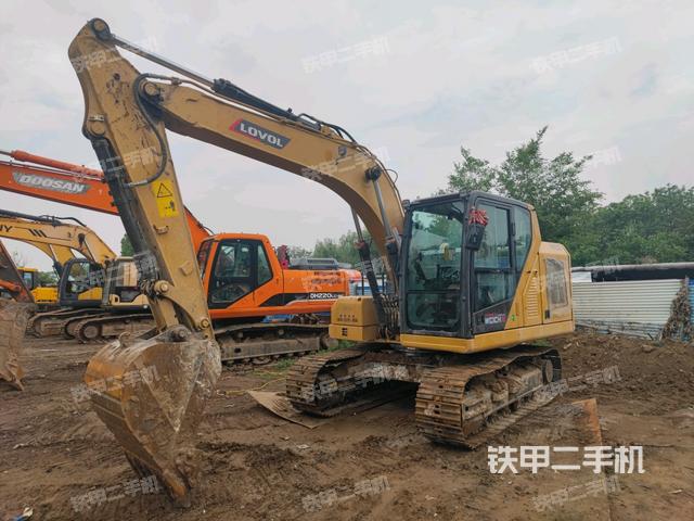 右后45(整機外觀) 右后45(整機外觀)