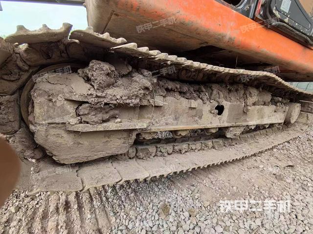 单侧履带整体（整机外观）