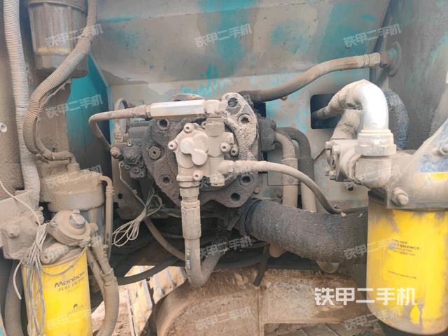 液壓泵斜45?左(大件艙室) 液壓泵斜45?左(大件艙室)