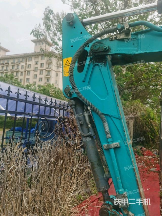 小臂整體左后(工作和回轉(zhuǎn)裝置) 小臂整體左后(工作和回轉(zhuǎn)裝置)