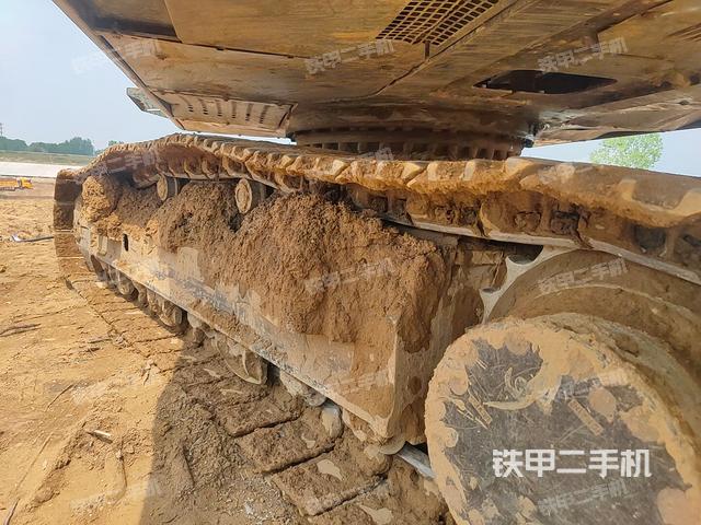 右側(cè)履帶整體（行走機(jī)構(gòu)）